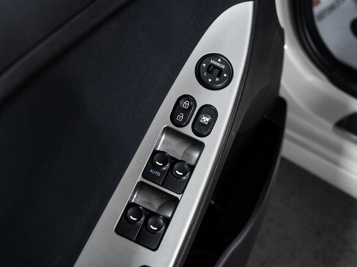 Hyundai Solaris 2015 - фото автомобиля