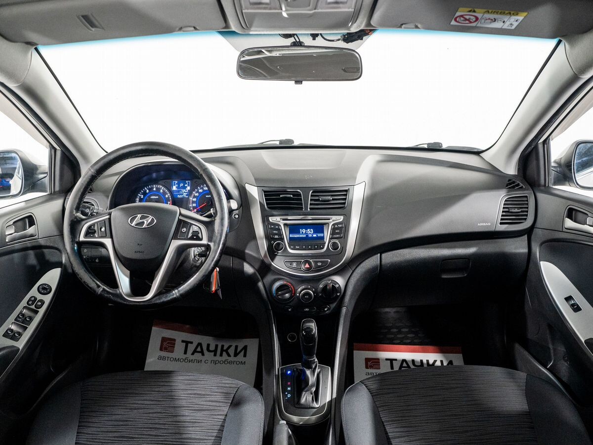 Hyundai Solaris 2015 - фото автомобиля