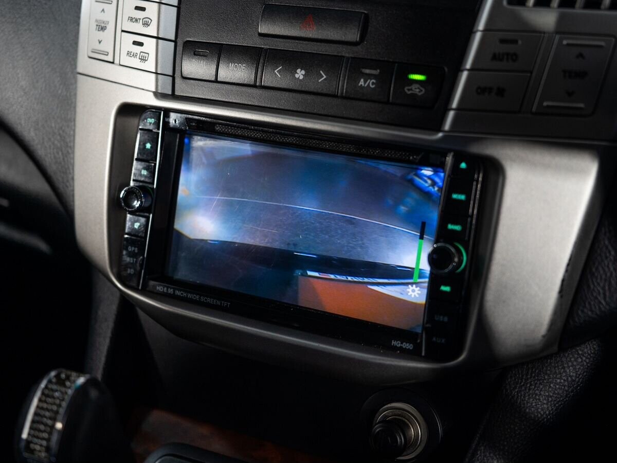 Toyota Harrier 2010 - фото автомобиля