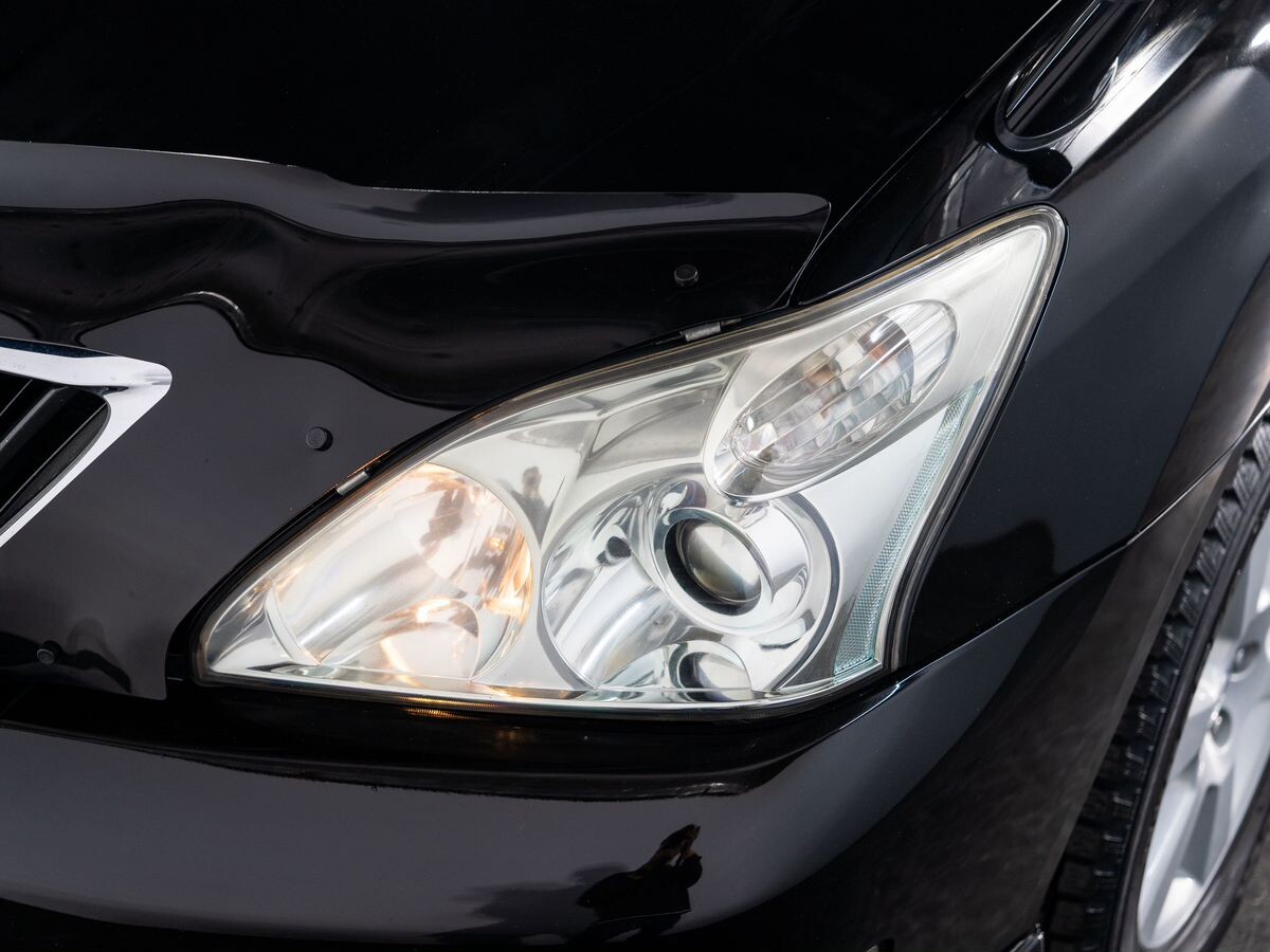 Toyota Harrier 2010 - фото автомобиля