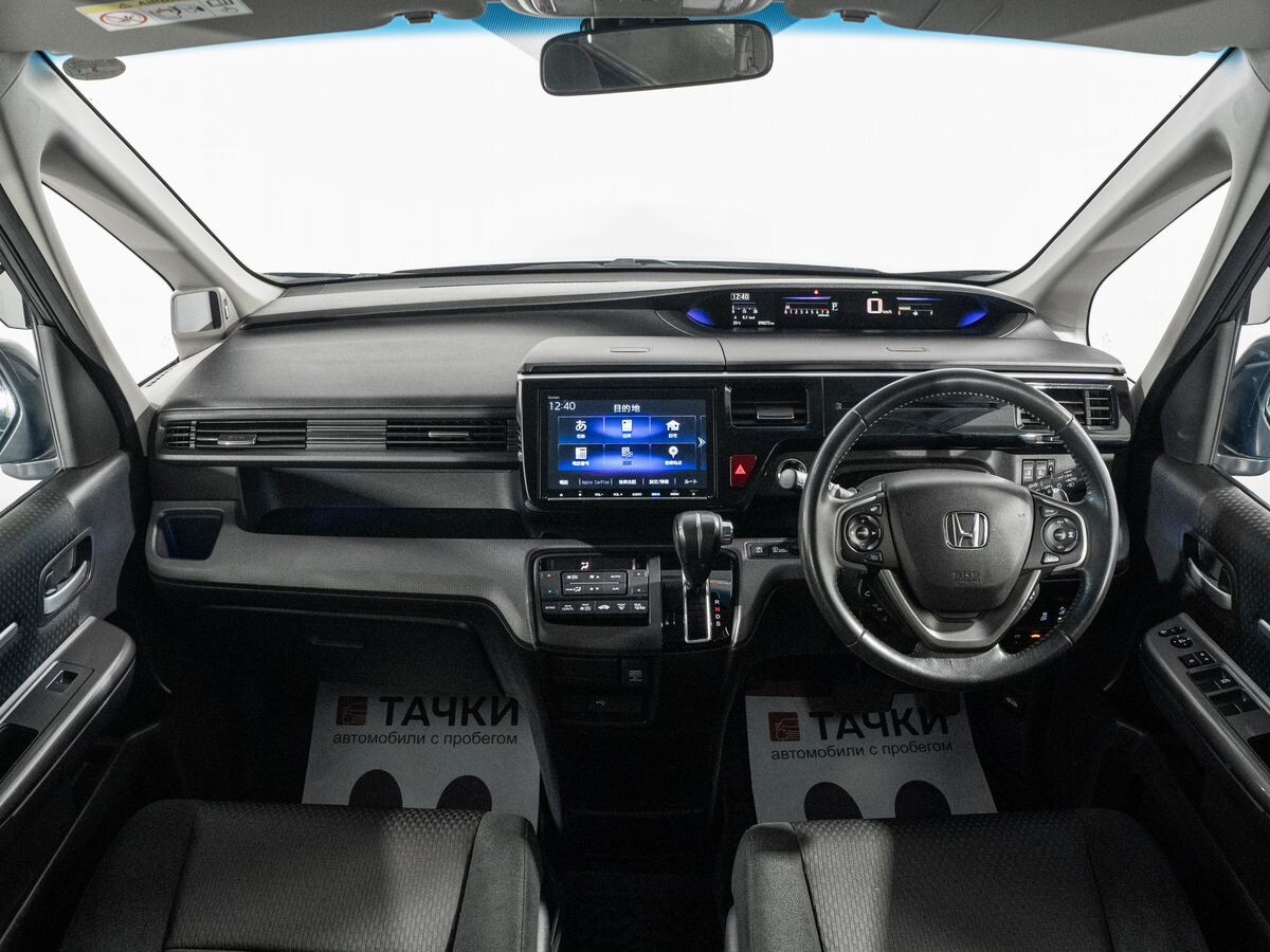 Honda Stepwgn 2018 - фото автомобиля