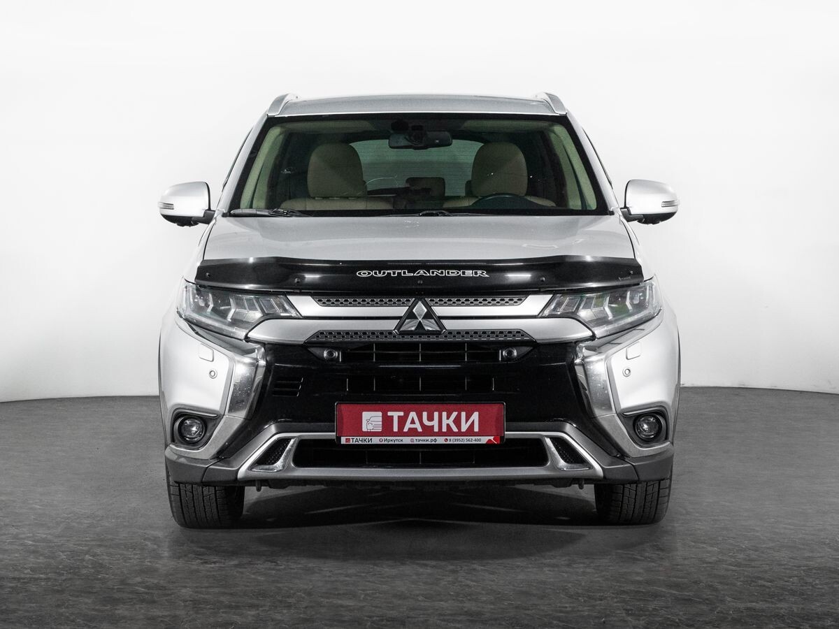 Mitsubishi Outlander 2020 - фото автомобиля