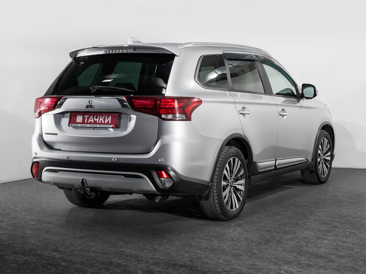 Mitsubishi Outlander 2020 - фото автомобиля
