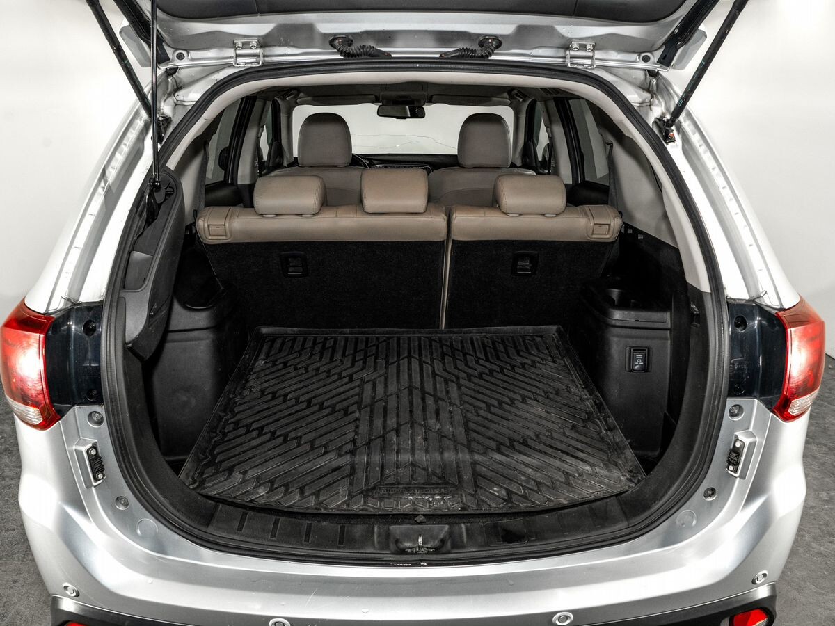 Mitsubishi Outlander 2020 - фото автомобиля