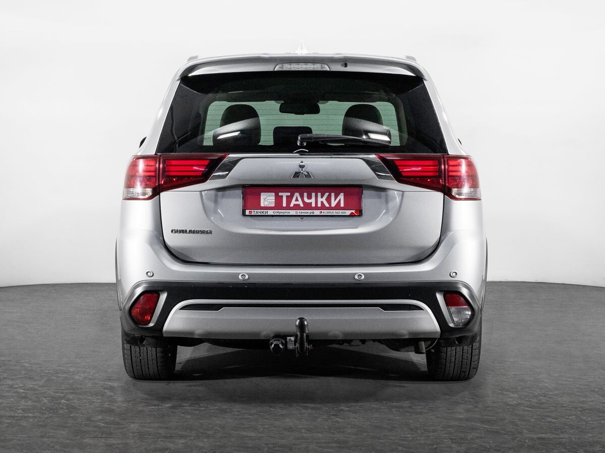 Mitsubishi Outlander 2020 - фото автомобиля
