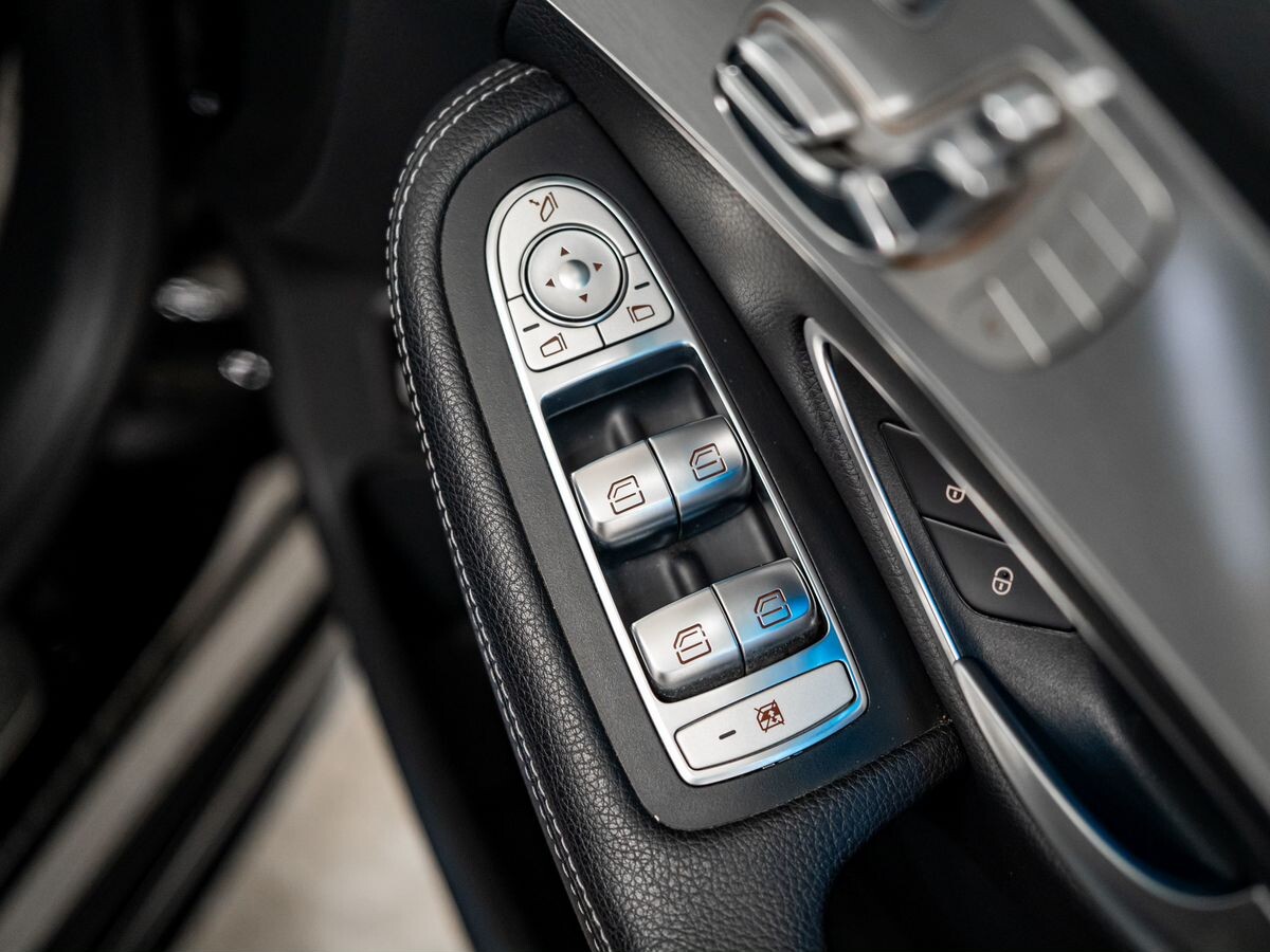 Mercedes-Benz C-Class 2017 - фото автомобиля