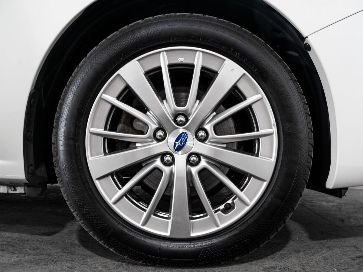 Subaru Impreza 2017 - фото автомобиля