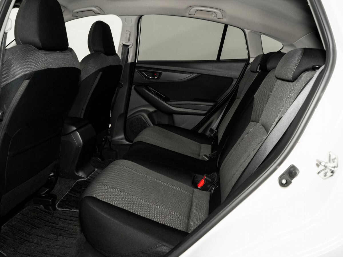 Subaru Impreza 2017 - фото автомобиля