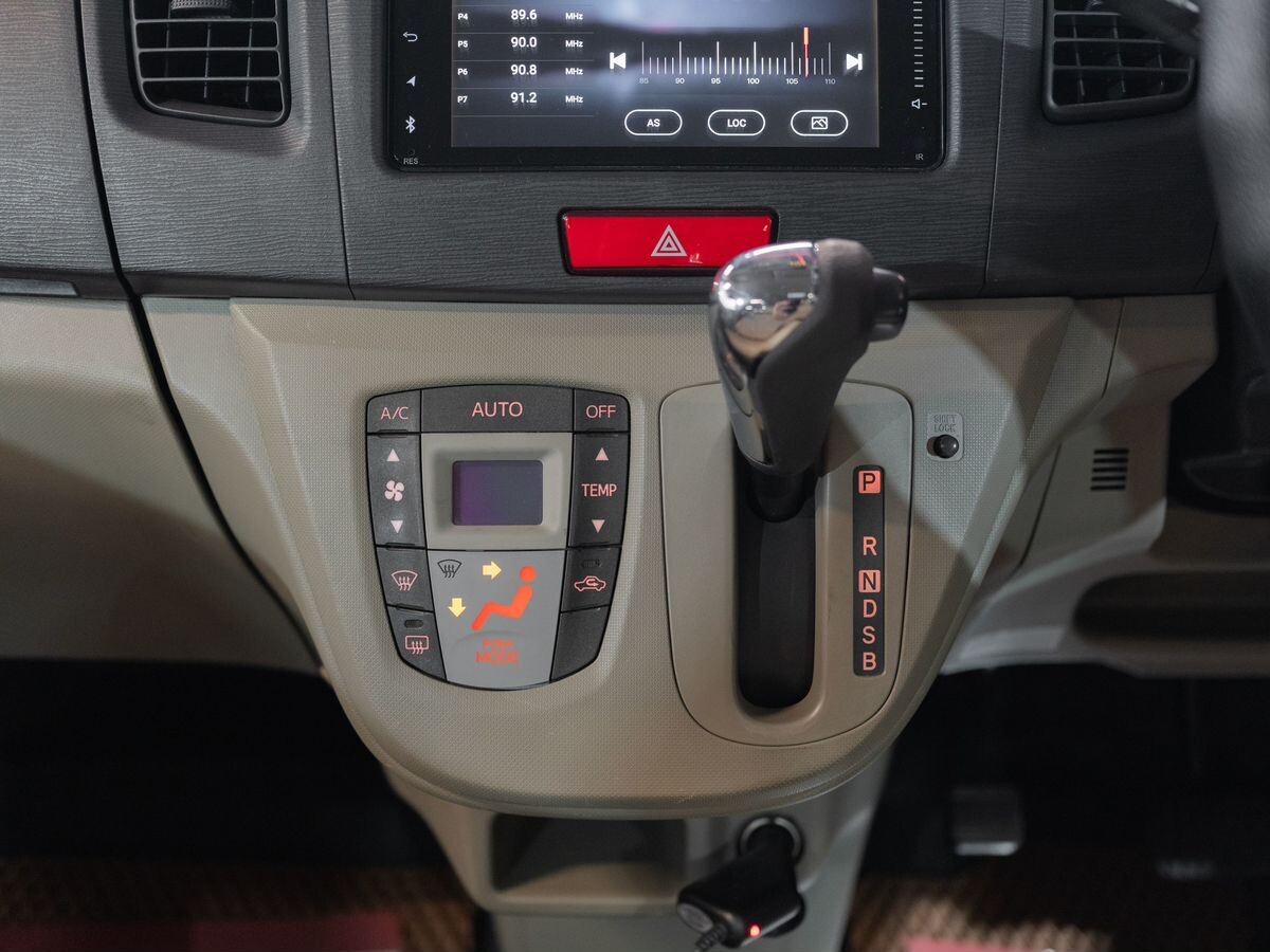 Daihatsu Move 2012 - фото автомобиля