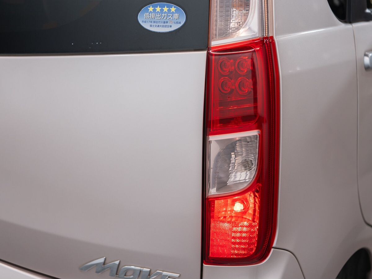 Daihatsu Move 2012 - фото автомобиля