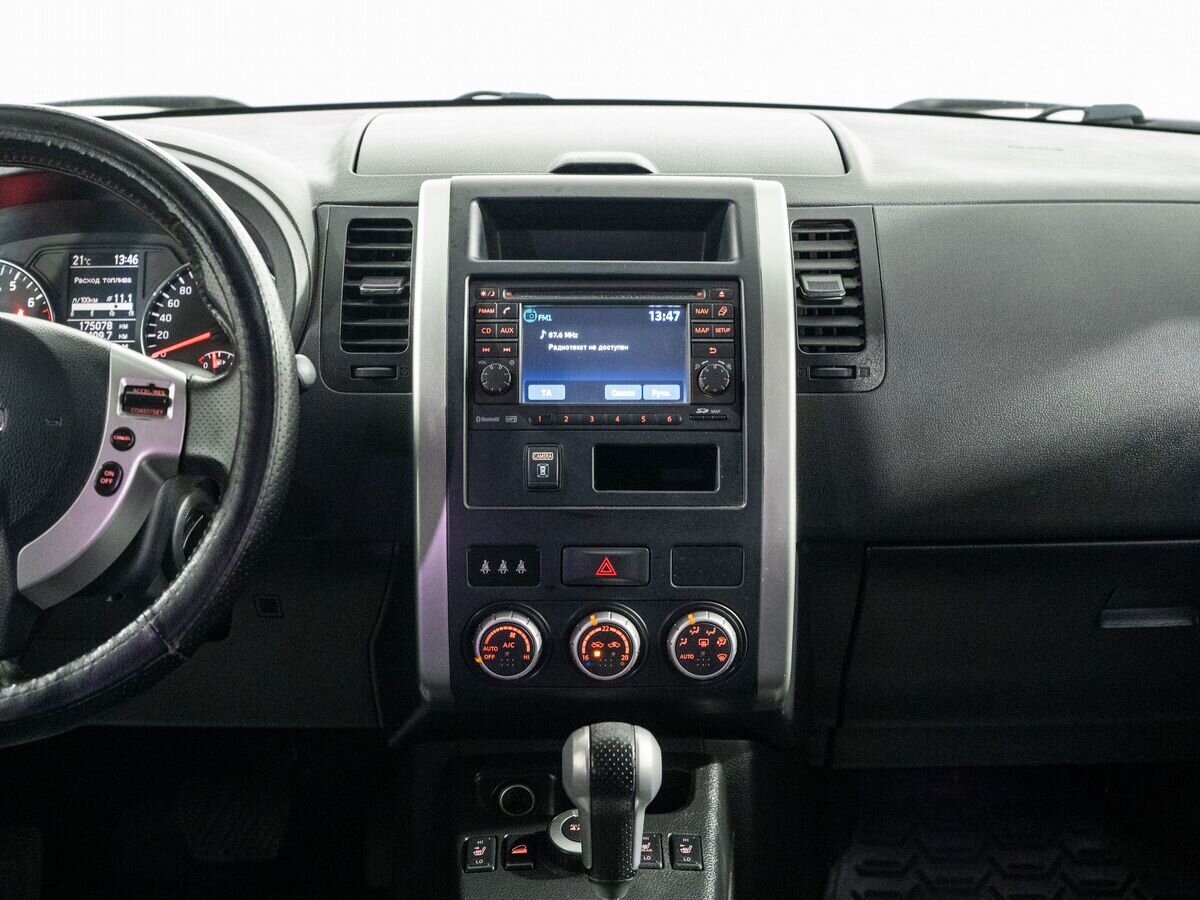 Nissan X-Trail 2013 - фото автомобиля