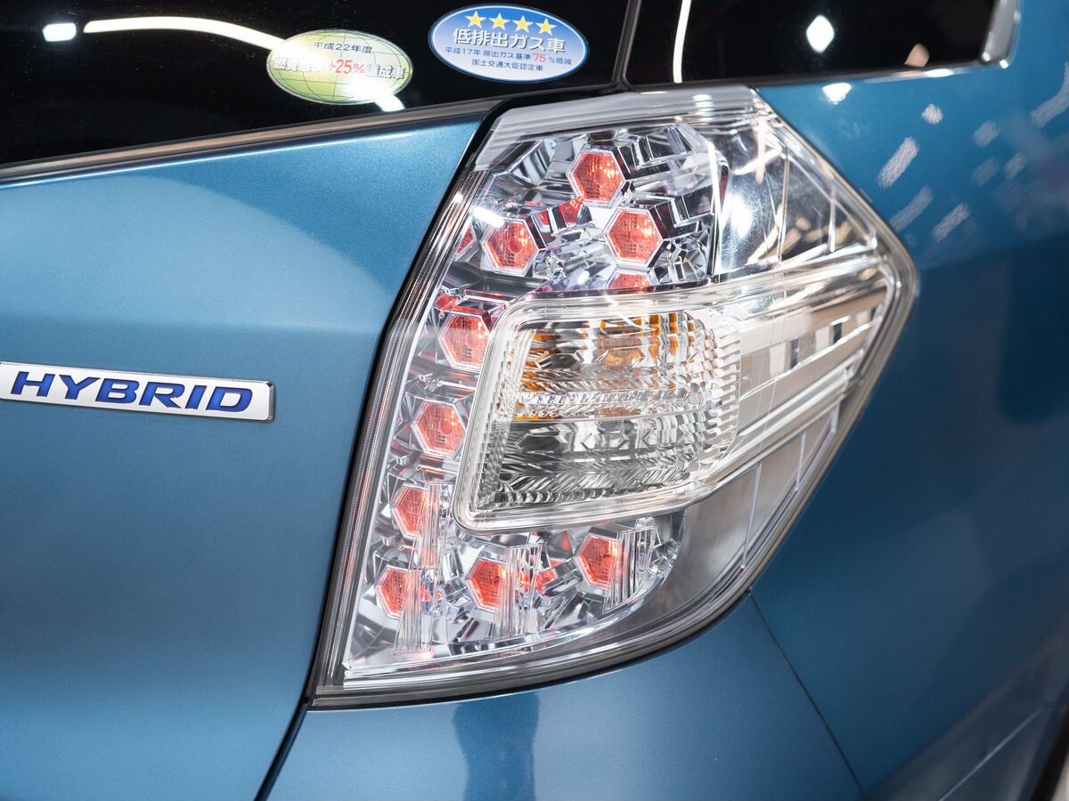 Honda Fit Shuttle 2012 - фото автомобиля