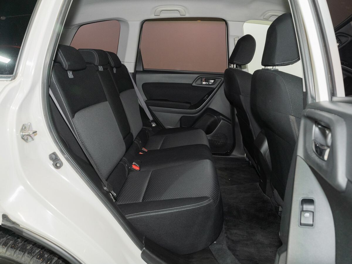 Subaru Forester 2013 - фото автомобиля