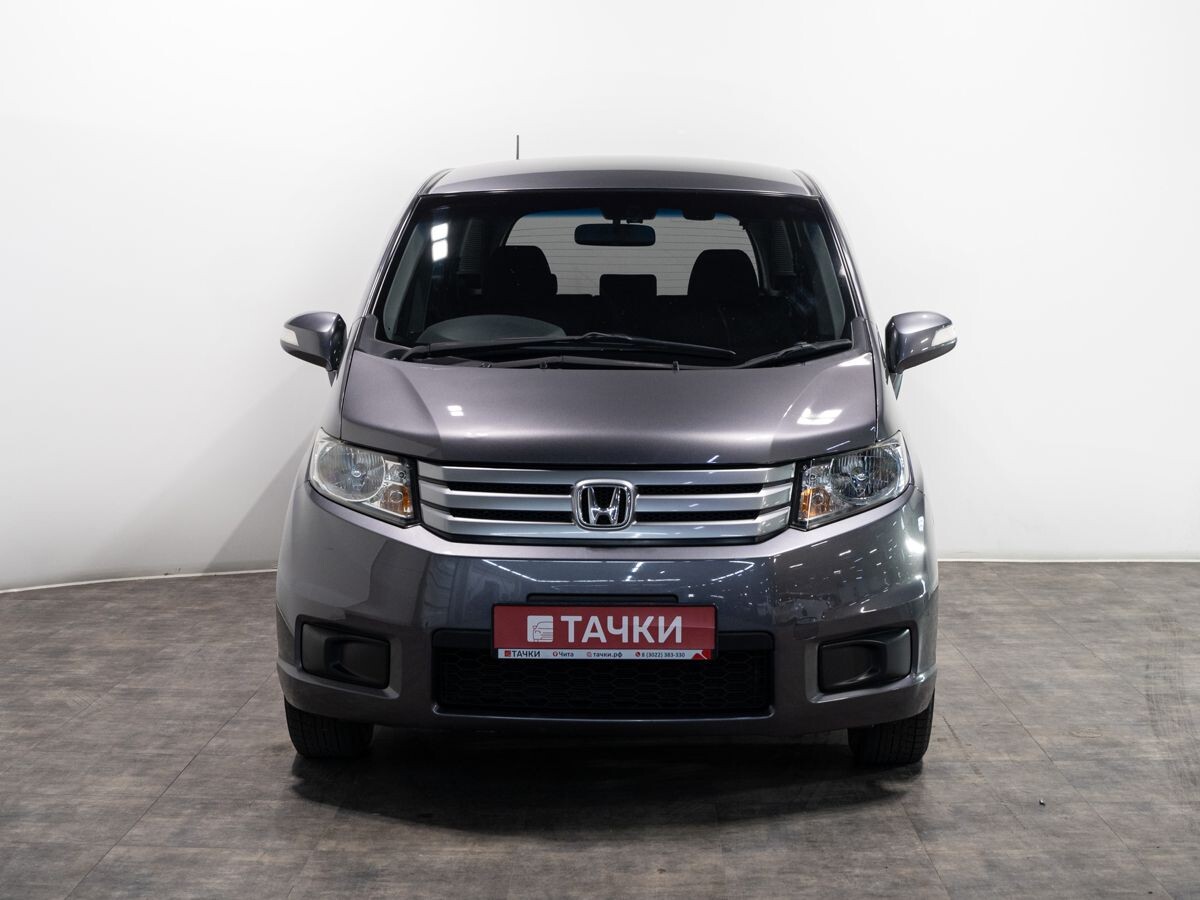 Honda Freed Spike 2013 - фото автомобиля