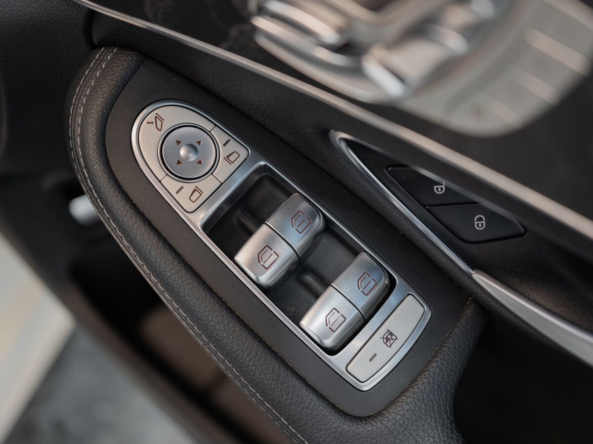 Mercedes-Benz C-Class 2015 - фото автомобиля