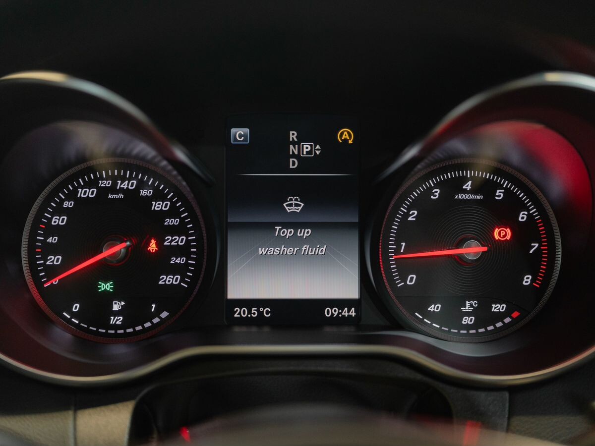 Mercedes-Benz C-Class 2015 - фото автомобиля