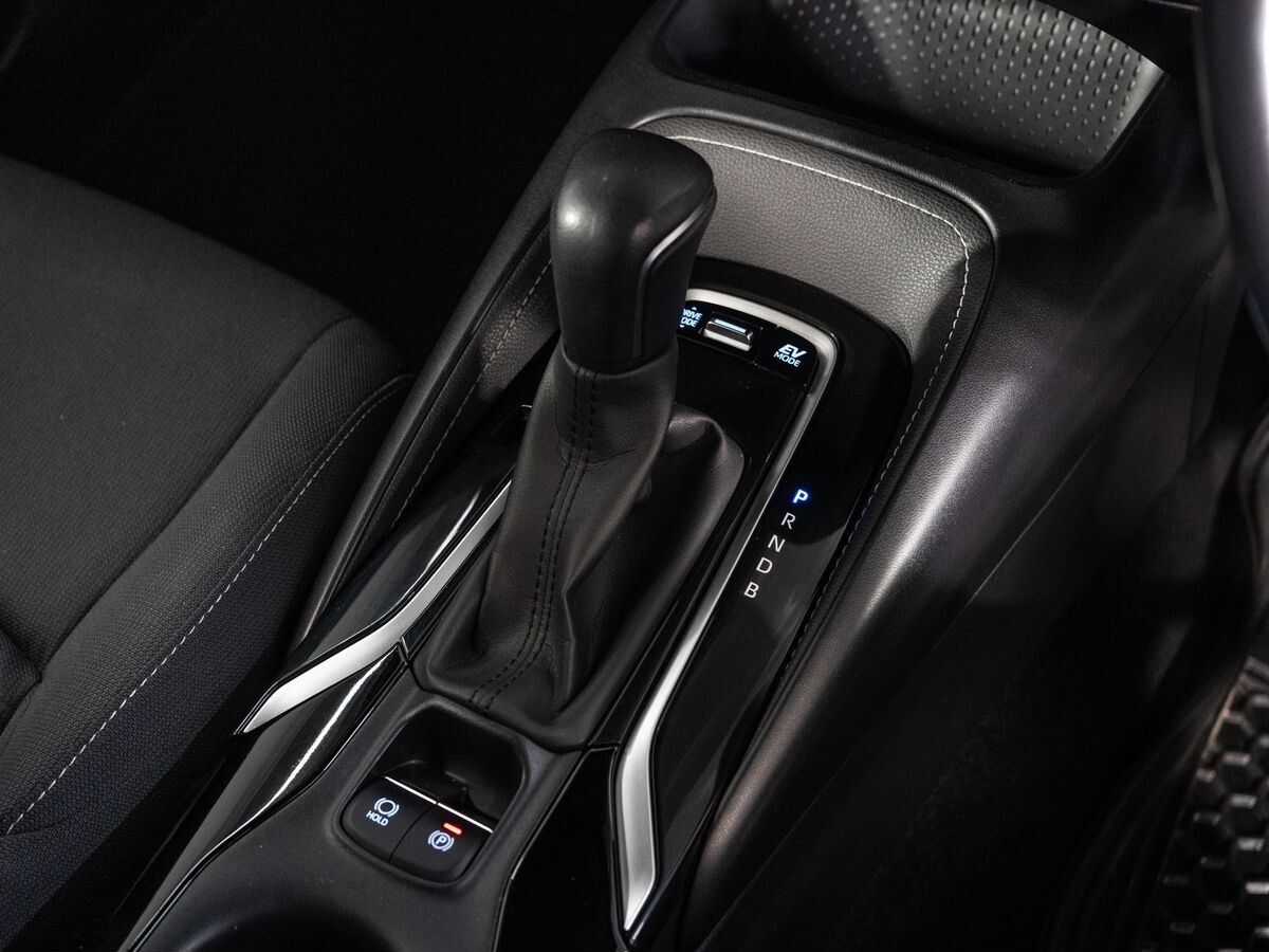 Toyota Corolla 2018 - фото автомобиля