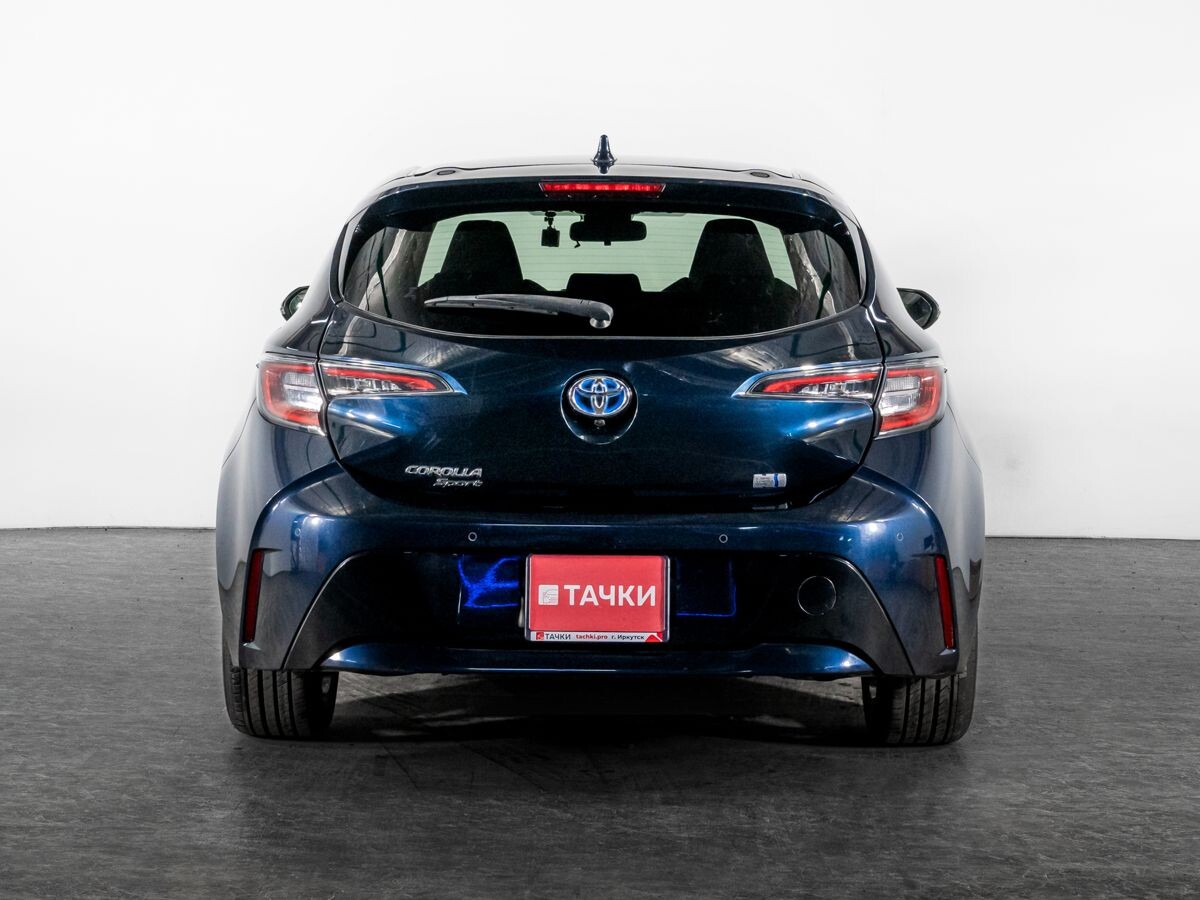 Toyota Corolla 2018 - фото автомобиля