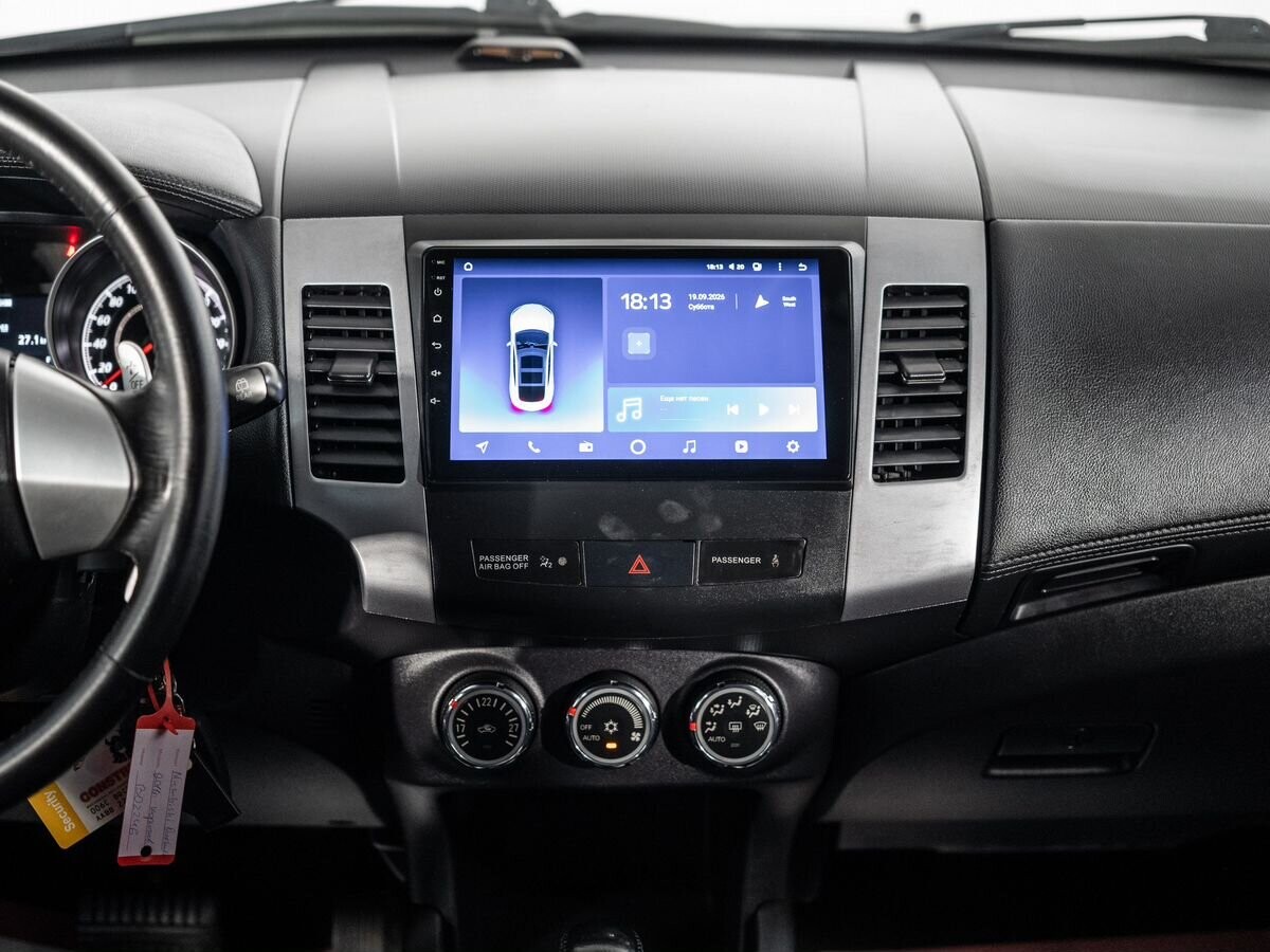 Mitsubishi Outlander 2011 - фото автомобиля