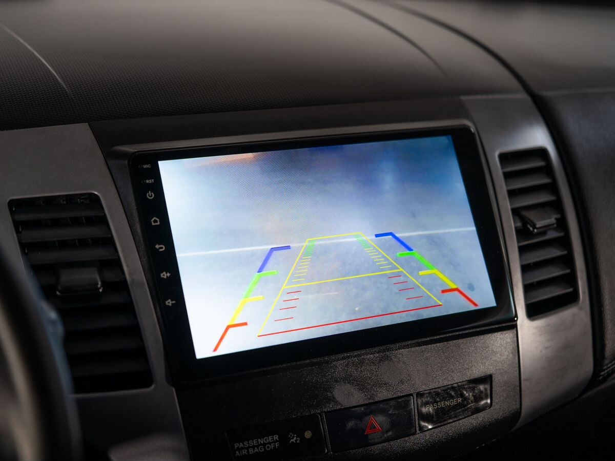 Mitsubishi Outlander 2011 - фото автомобиля