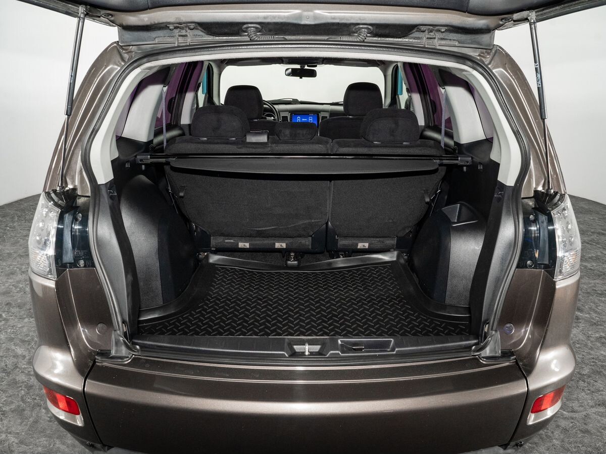 Mitsubishi Outlander 2011 - фото автомобиля