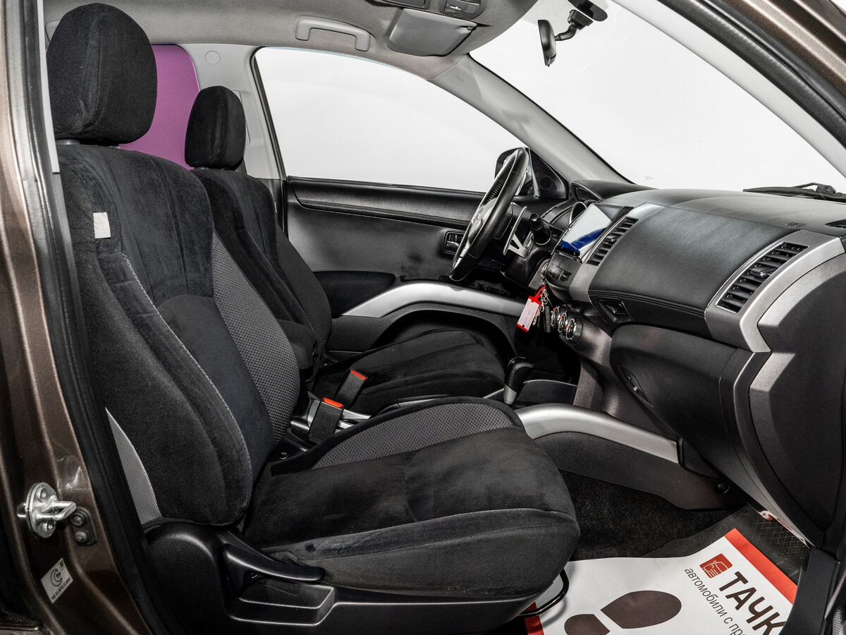 Mitsubishi Outlander 2011 - фото автомобиля