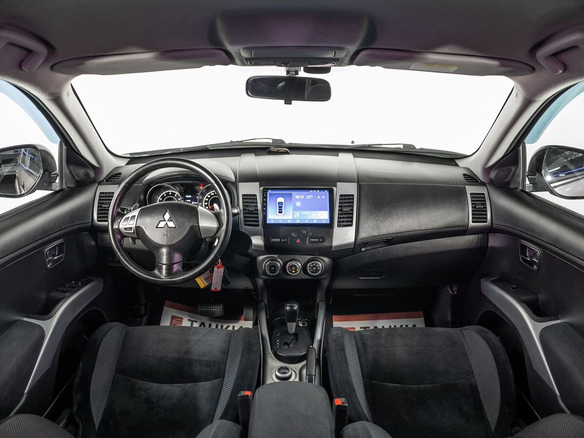 Mitsubishi Outlander 2011 - фото автомобиля