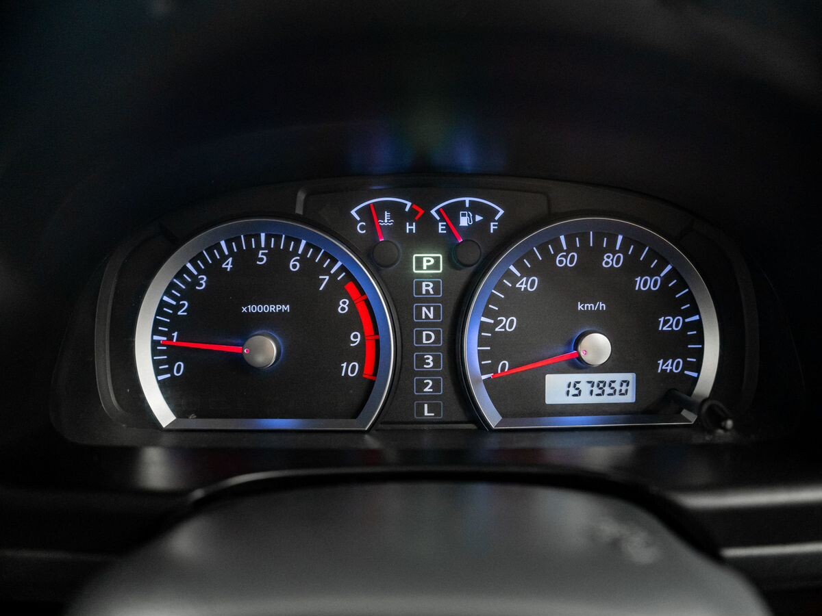 Suzuki Jimny 2010 - фото автомобиля