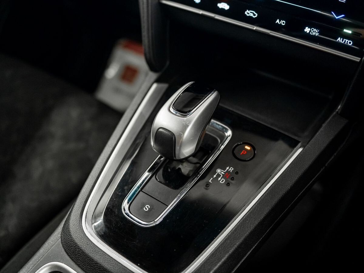 Honda Shuttle 2019 - фото автомобиля