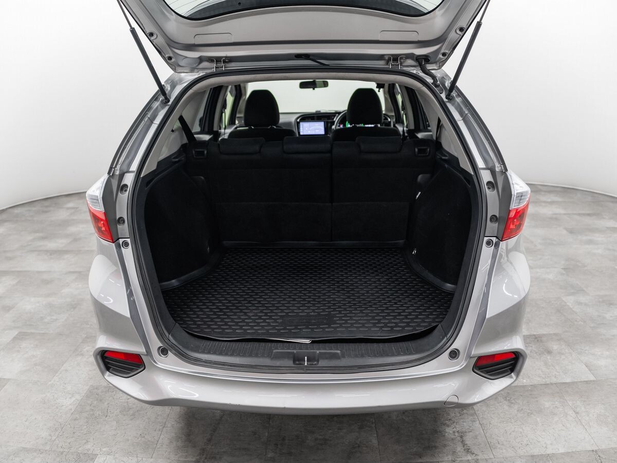 Honda Shuttle 2019 - фото автомобиля