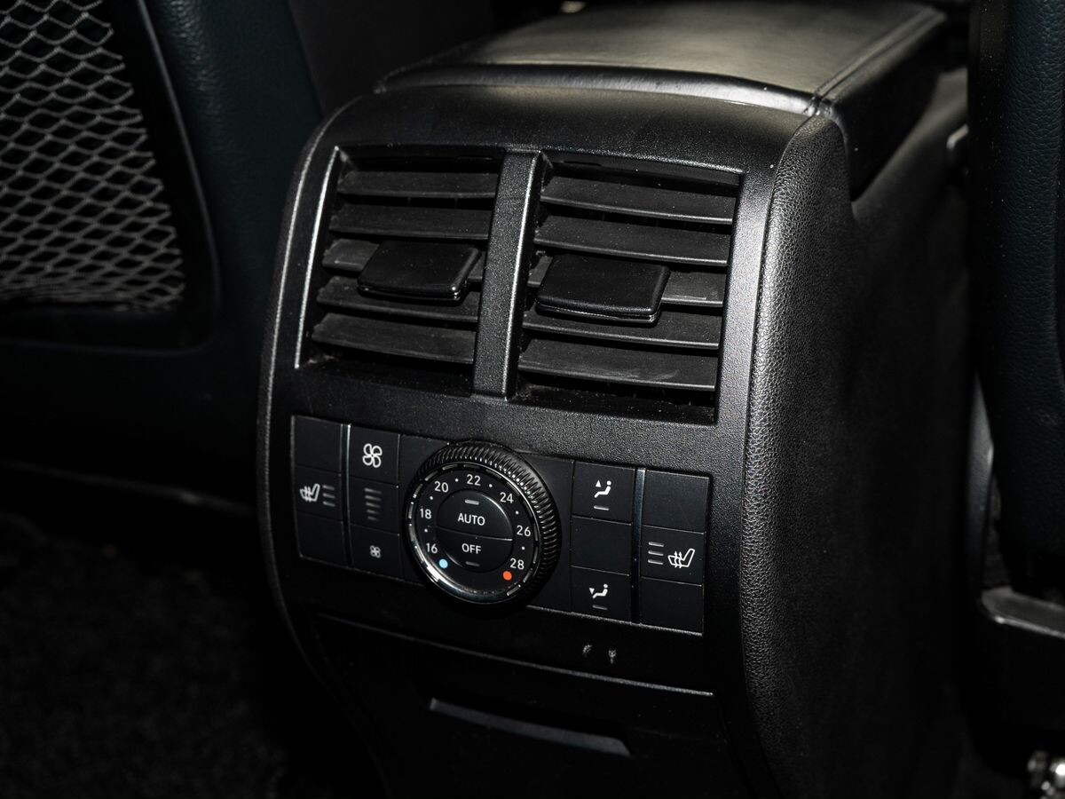 Mercedes-Benz GL-Class 2011 - фото автомобиля