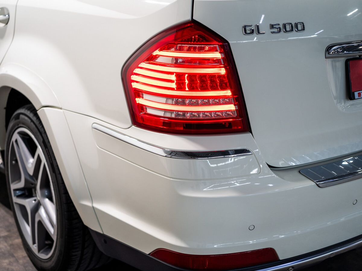 Mercedes-Benz GL-Class 2011 - фото автомобиля