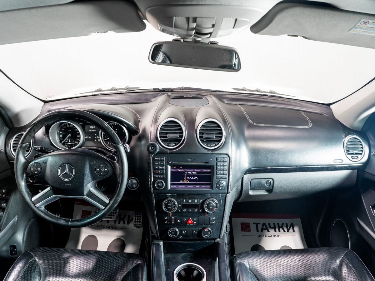 Mercedes-Benz GL-Class 2011 - фото автомобиля