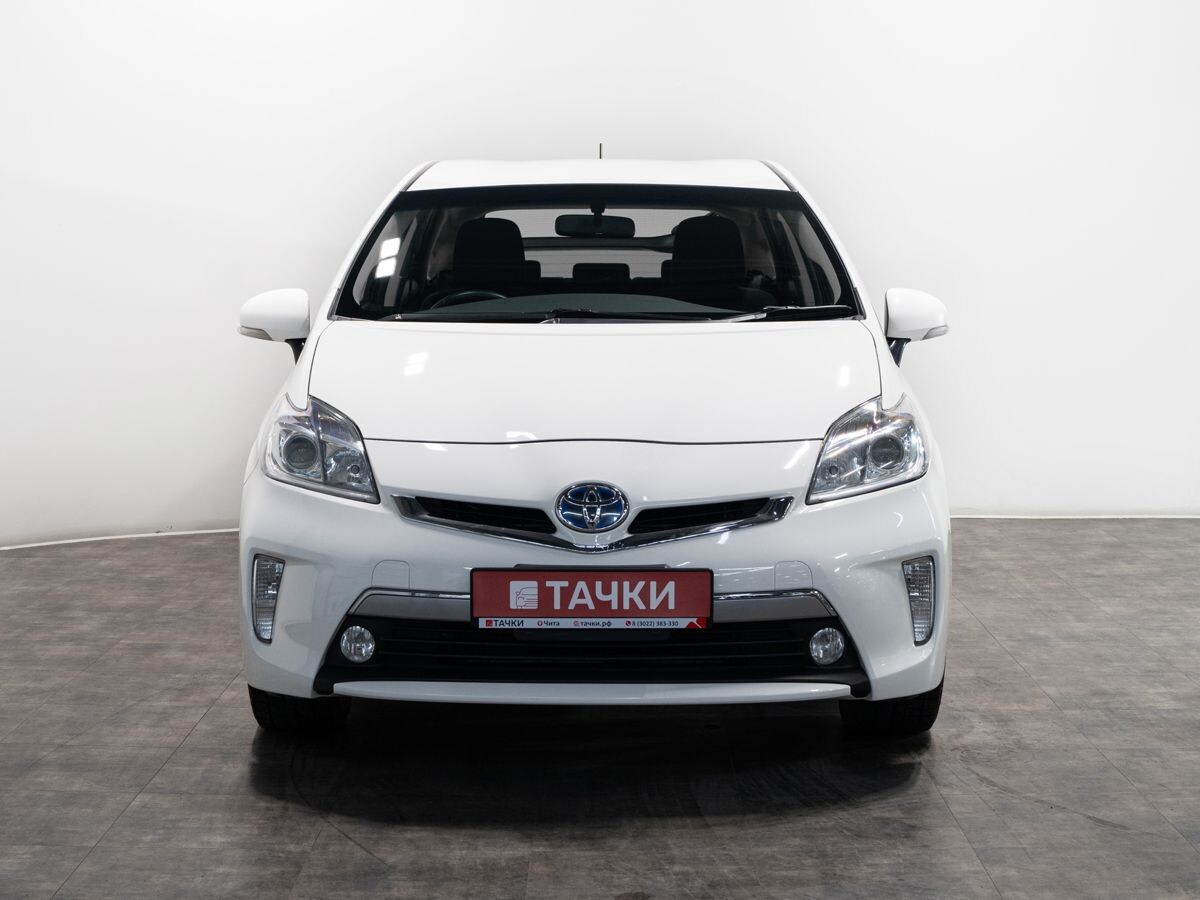 Toyota Prius 2014 - фото автомобиля