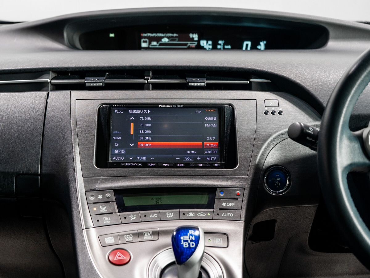 Toyota Prius 2014 - фото автомобиля
