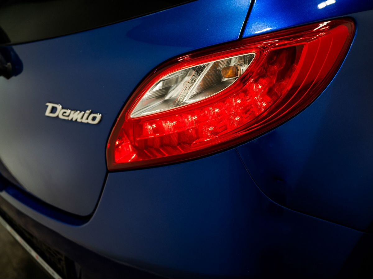 Mazda Demio 2008 - фото автомобиля