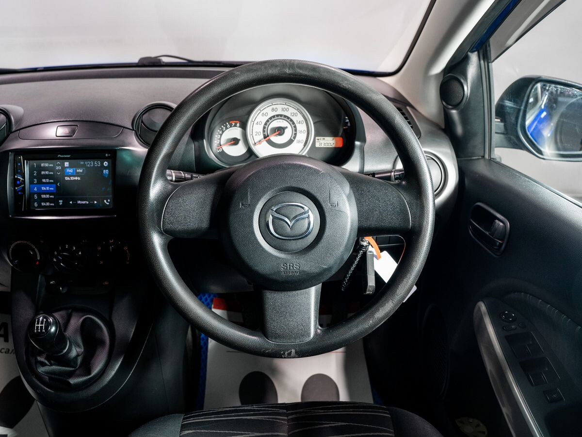 Mazda Demio 2008 - фото автомобиля