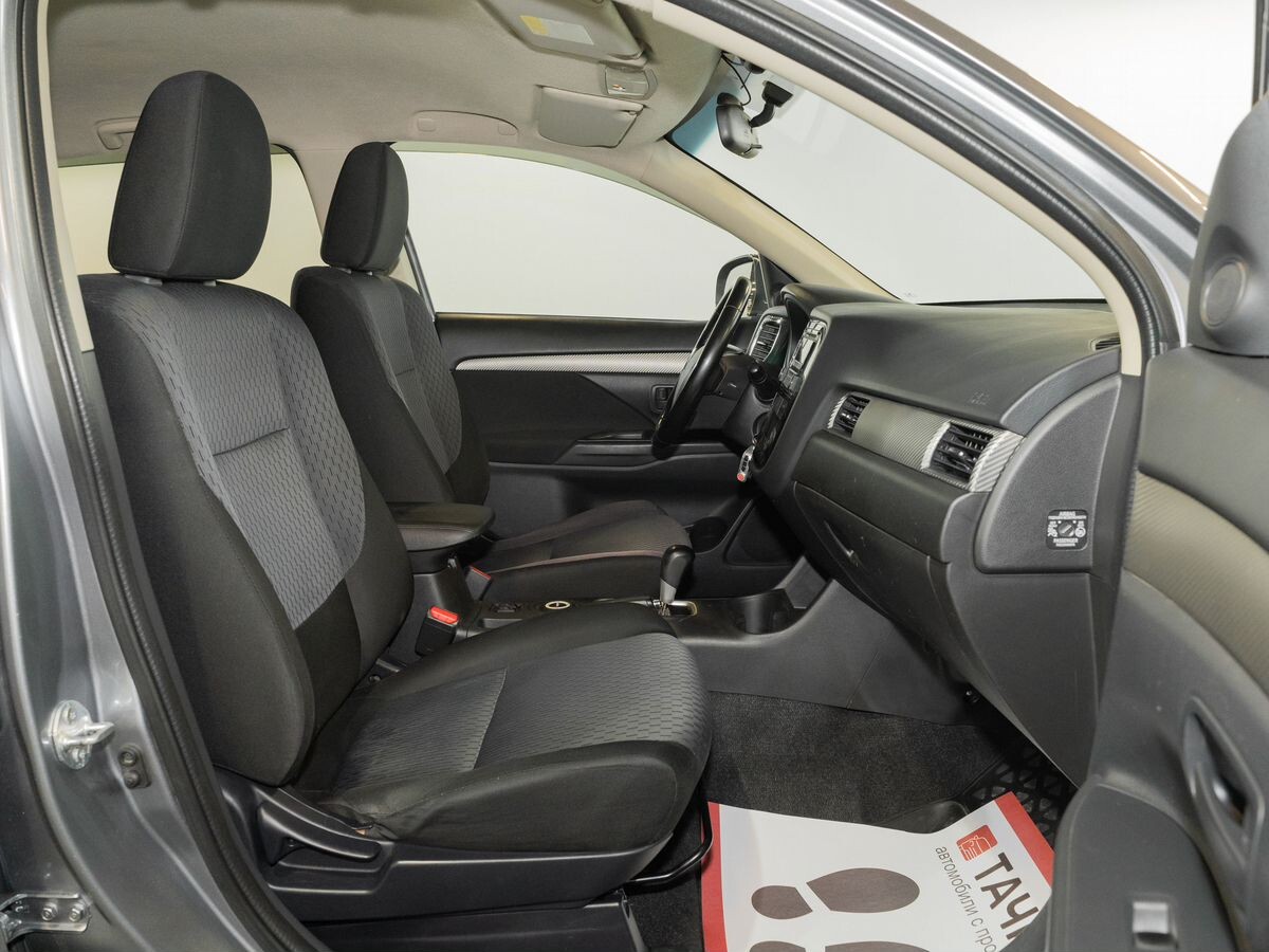 Mitsubishi Outlander 2013 - фото автомобиля