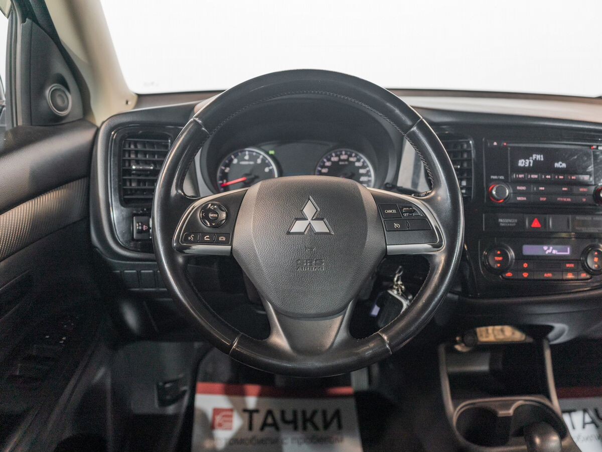 Mitsubishi Outlander 2013 - фото автомобиля