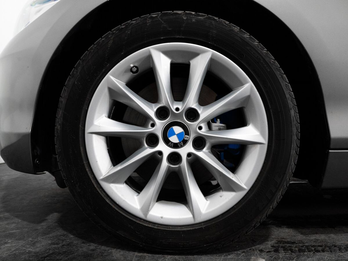 BMW 1-Series 2015 - фото автомобиля