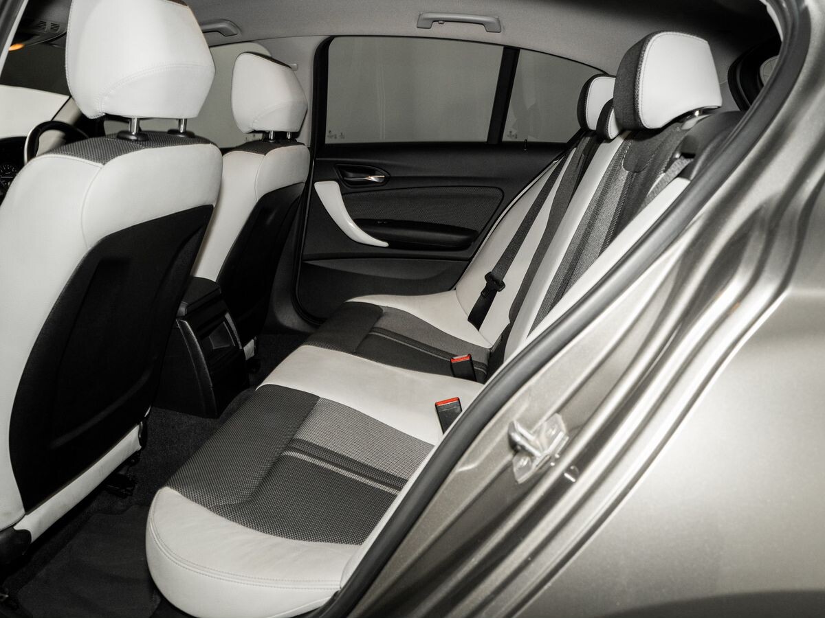 BMW 1-Series 2015 - фото автомобиля