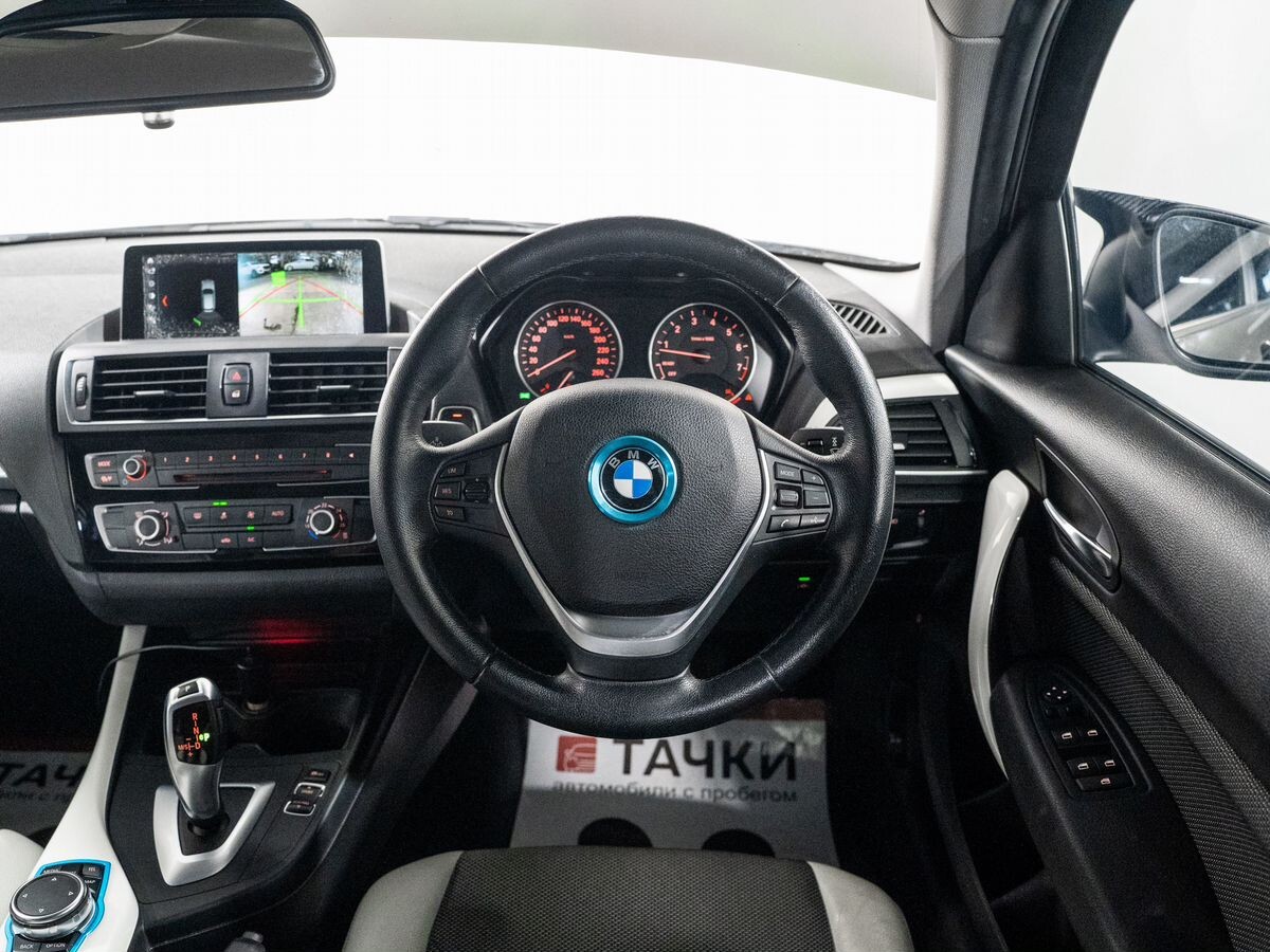 BMW 1-Series 2015 - фото автомобиля