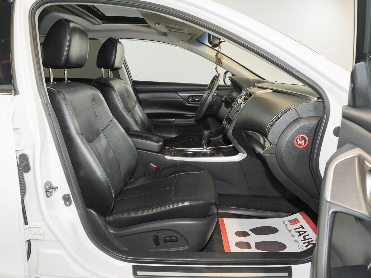 Nissan Teana 2015 - фото автомобиля