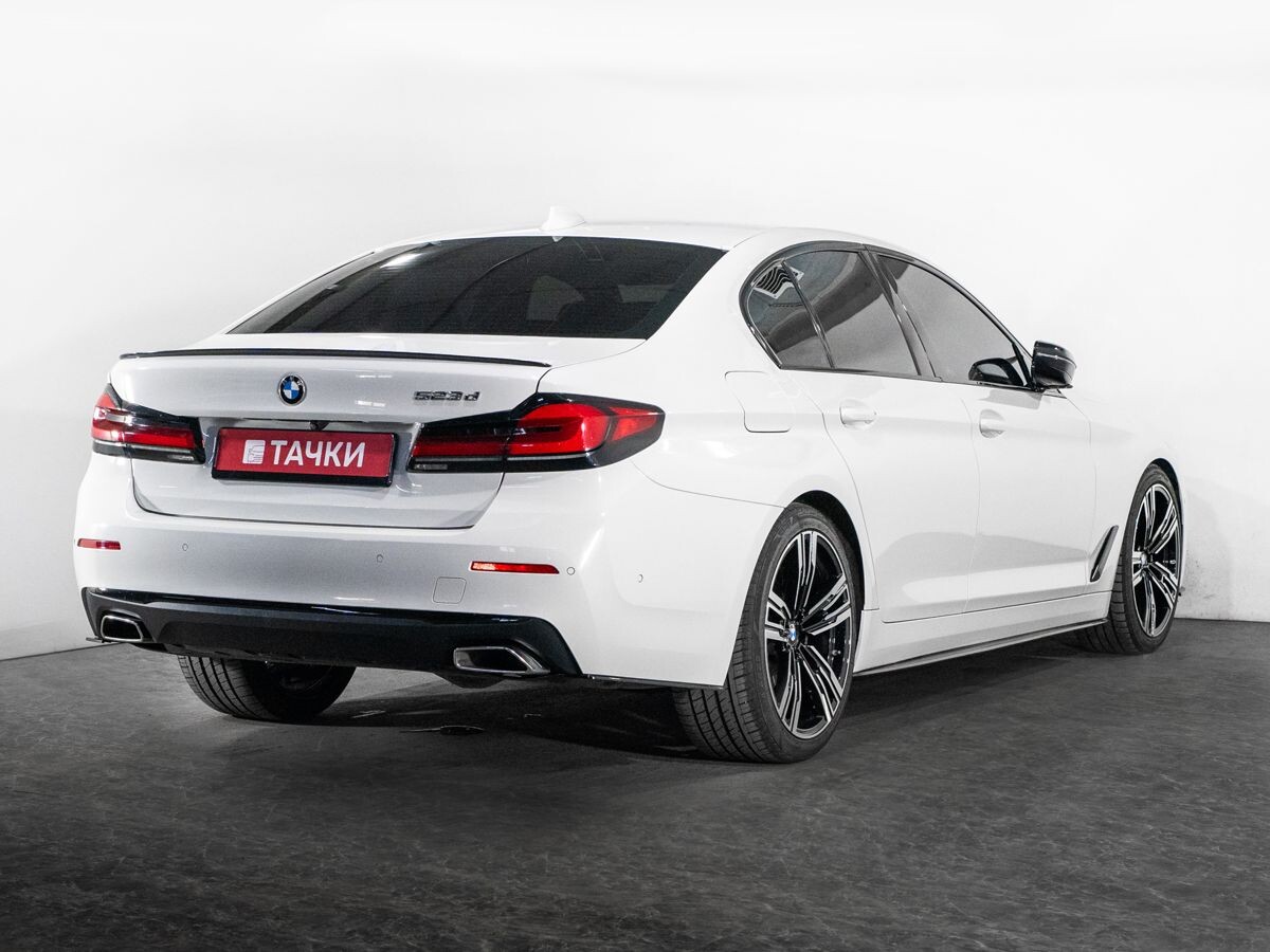BMW 5-Series 2020 - фото автомобиля