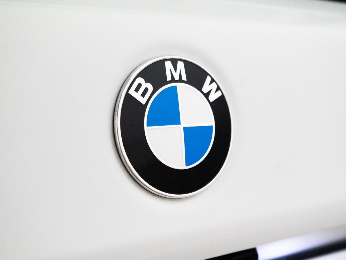 BMW 5-Series 2020 - фото автомобиля