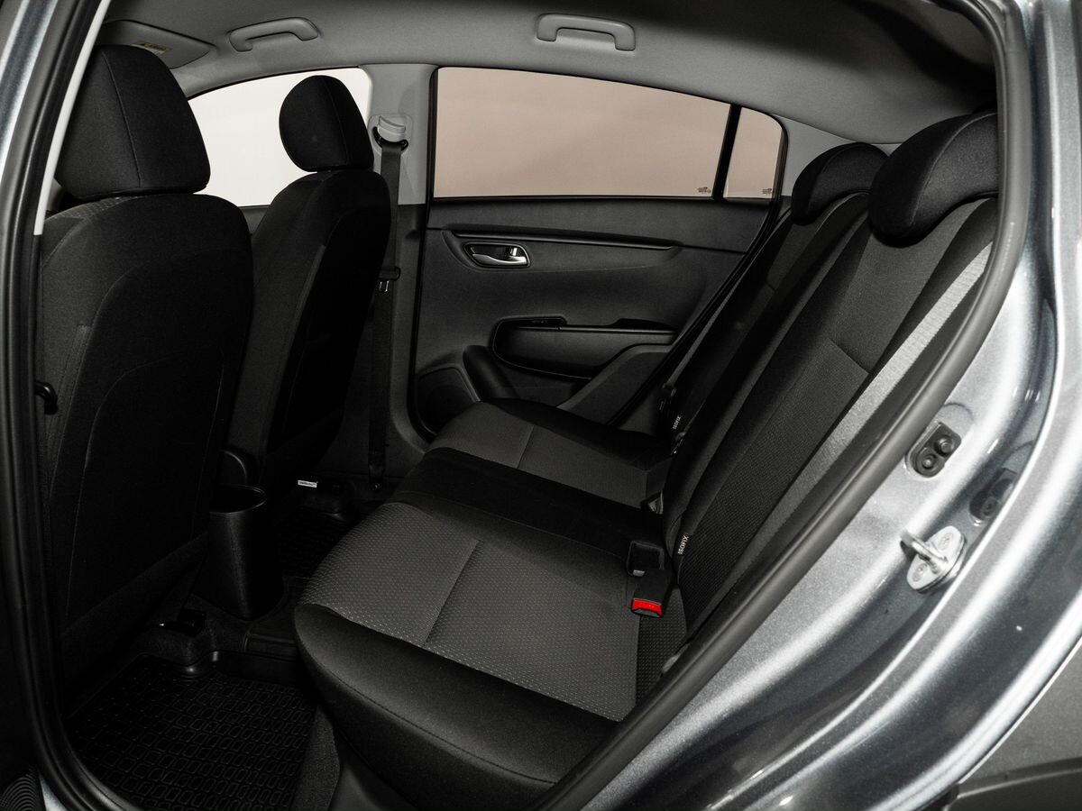 Kia Rio X (X-Line) 2021 - фото автомобиля