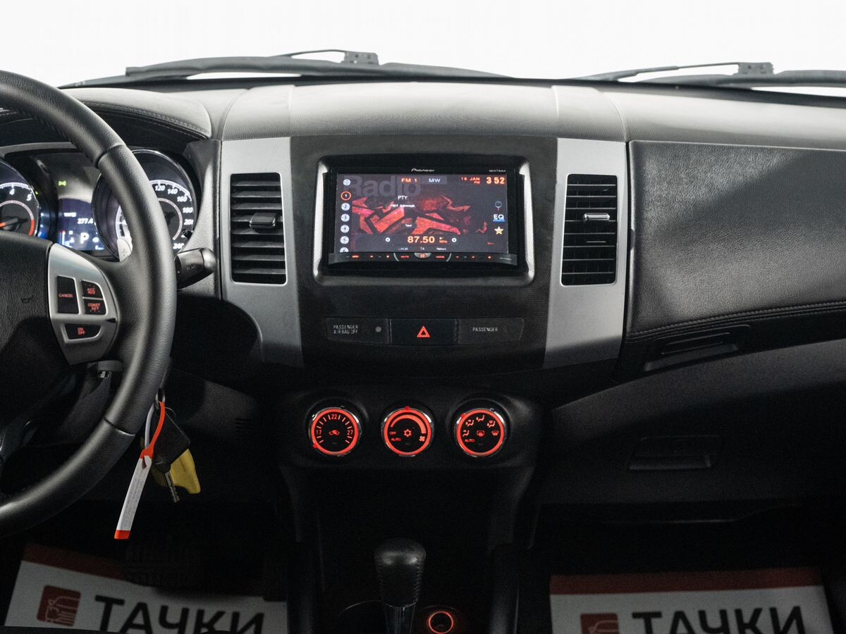 Peugeot 4007 2011 - фото автомобиля