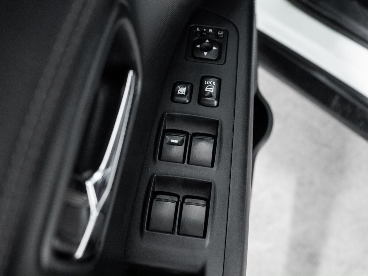 Peugeot 4007 2011 - фото автомобиля