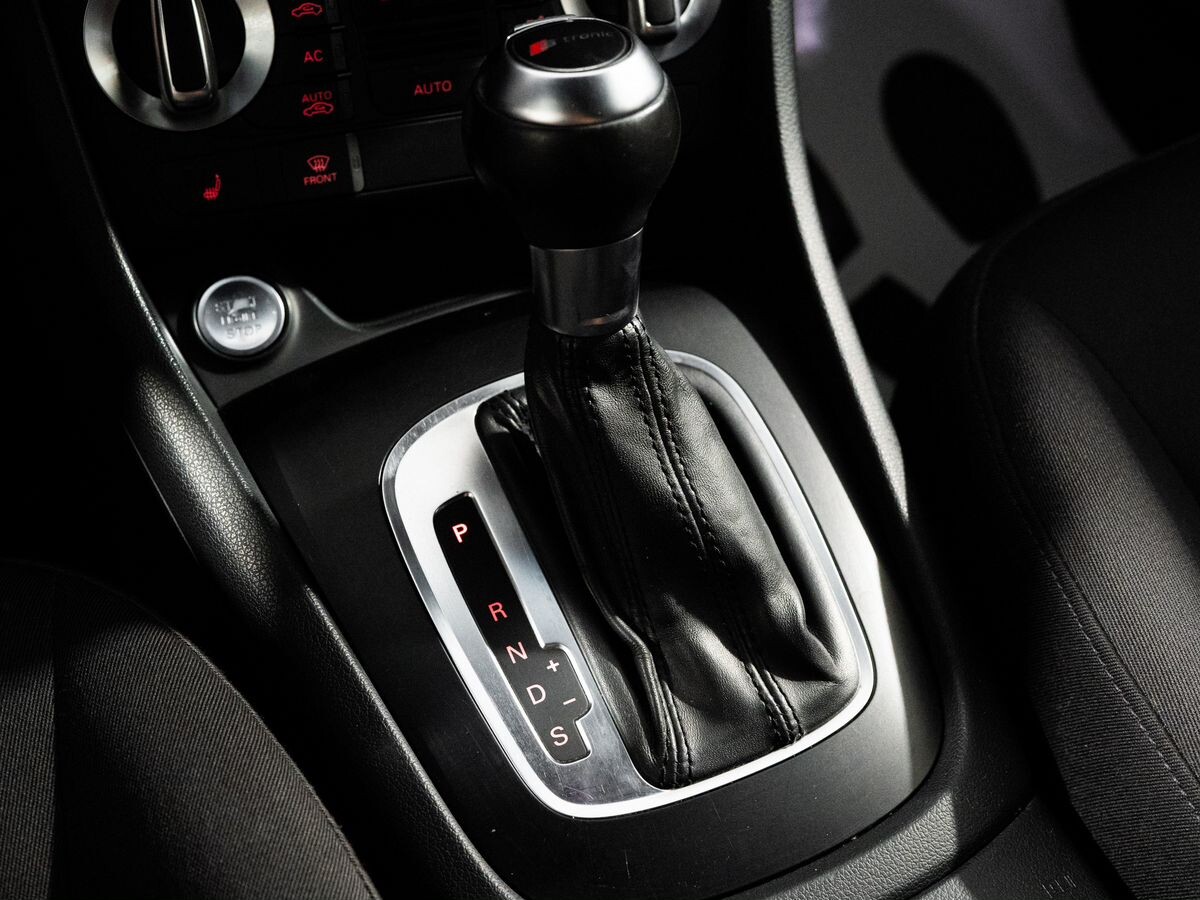 Audi Q3 2013 - фото автомобиля