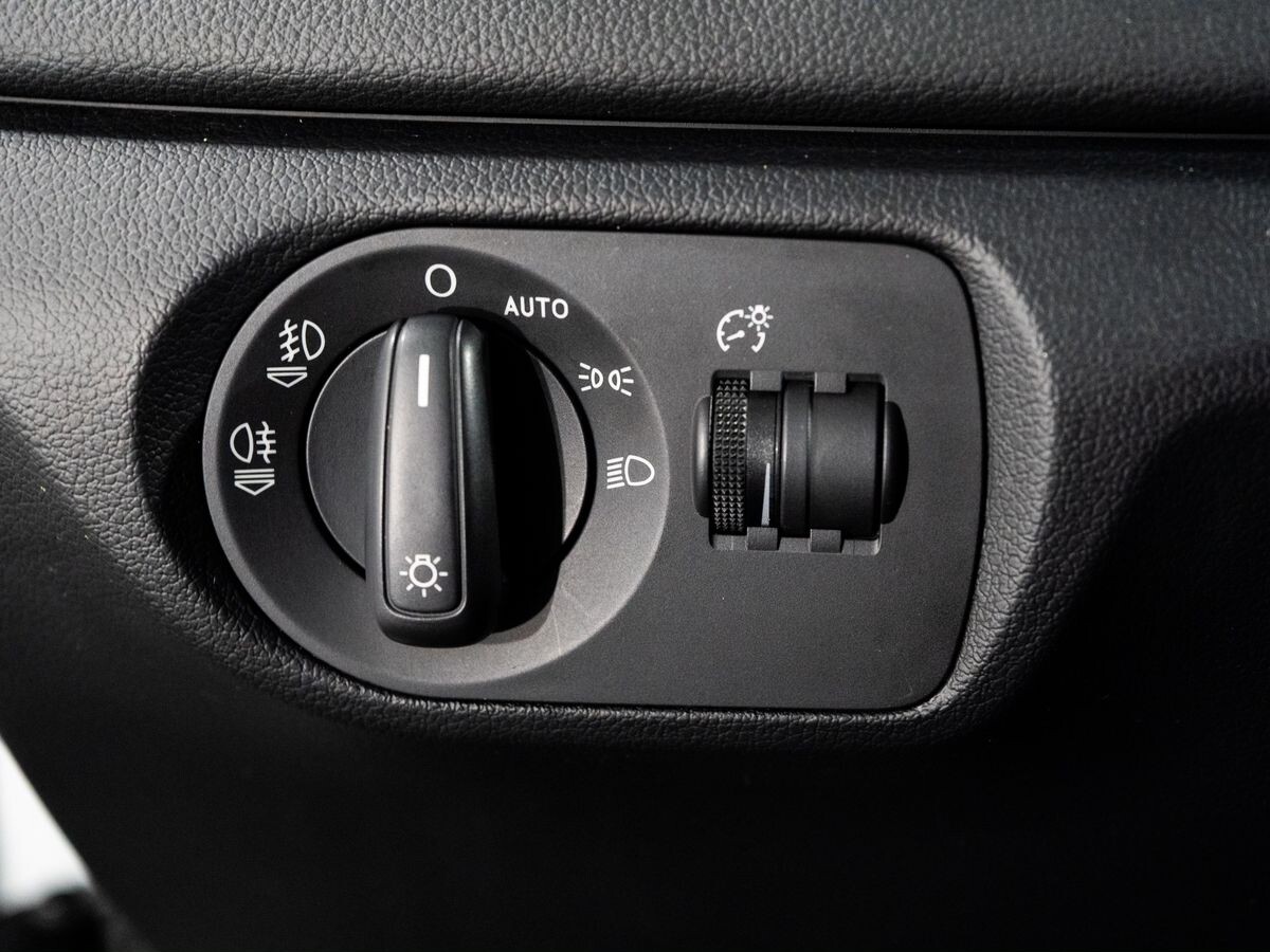 Audi Q3 2013 - фото автомобиля